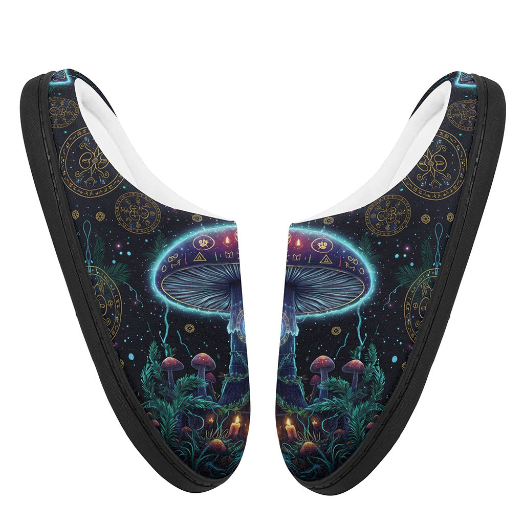 Magic Mushroom Realm Fleece-Lined Slippers