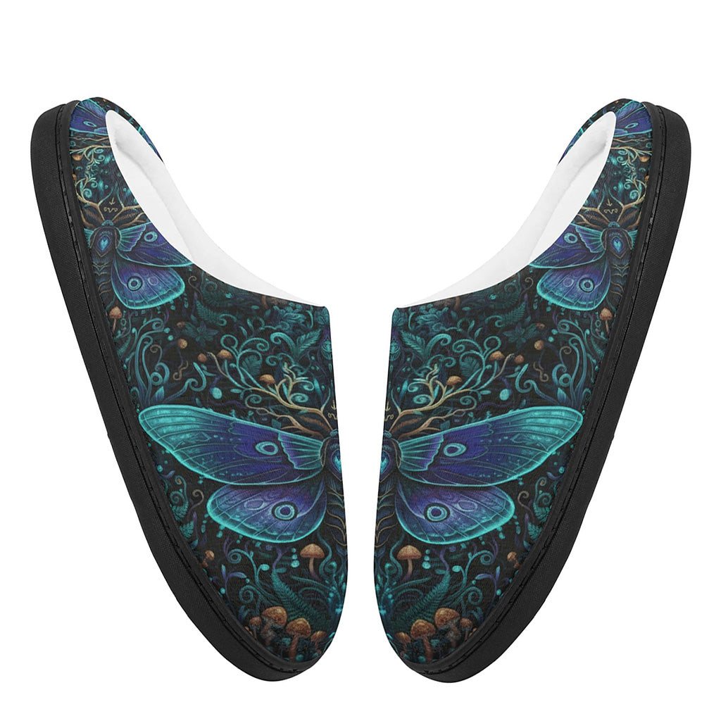 Night Shadow Moth Fleece-Lined Slippers
