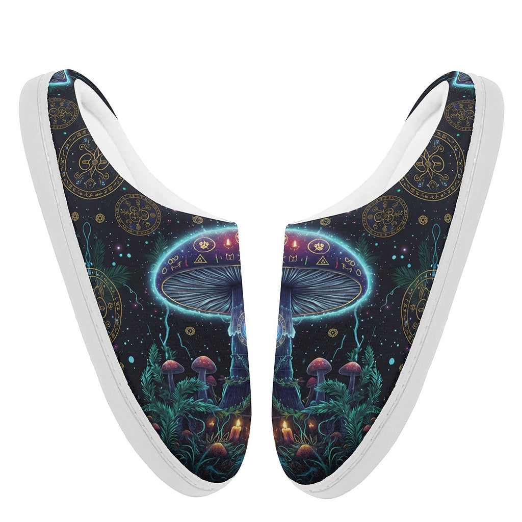 Magic Mushroom Realm Fleece-Lined Slippers